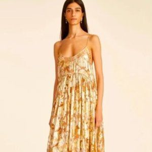 Beautiful gold lame lurex gown perfect for weddings, so flattering & comfortable